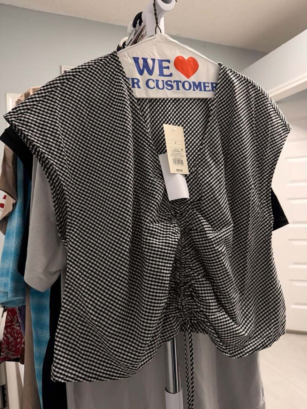 Target Universal Thread Black and White Gingham Ruched Front Top Size L - Picture 2 of 2